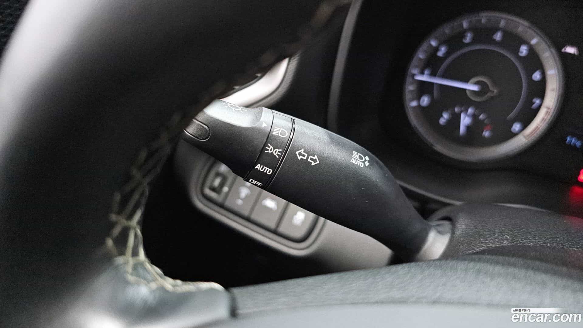 Venue Hyundai 2019.11-OPTION-020