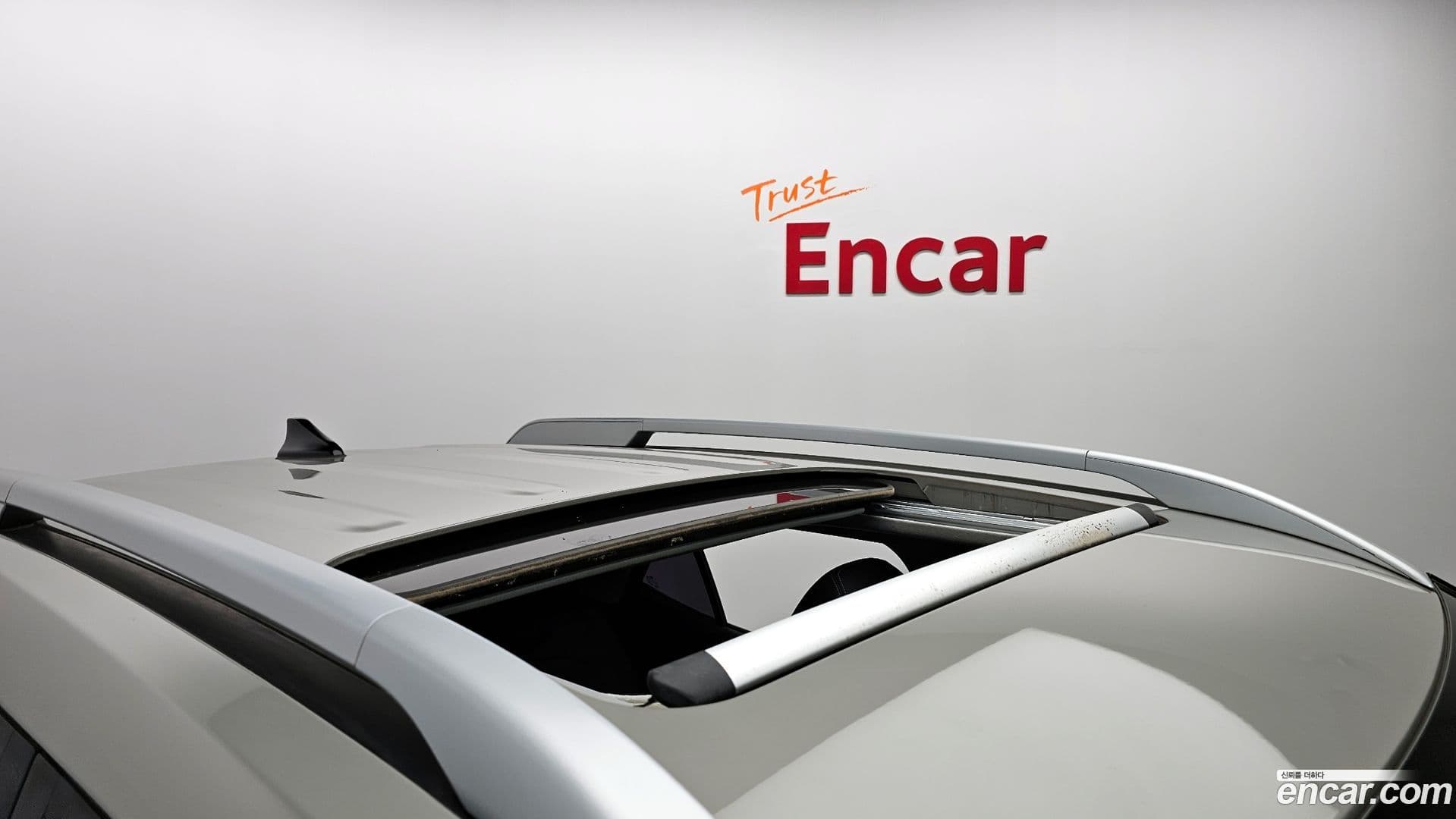 Main__Slider__Photo:Venue Hyundai 2019.11-19