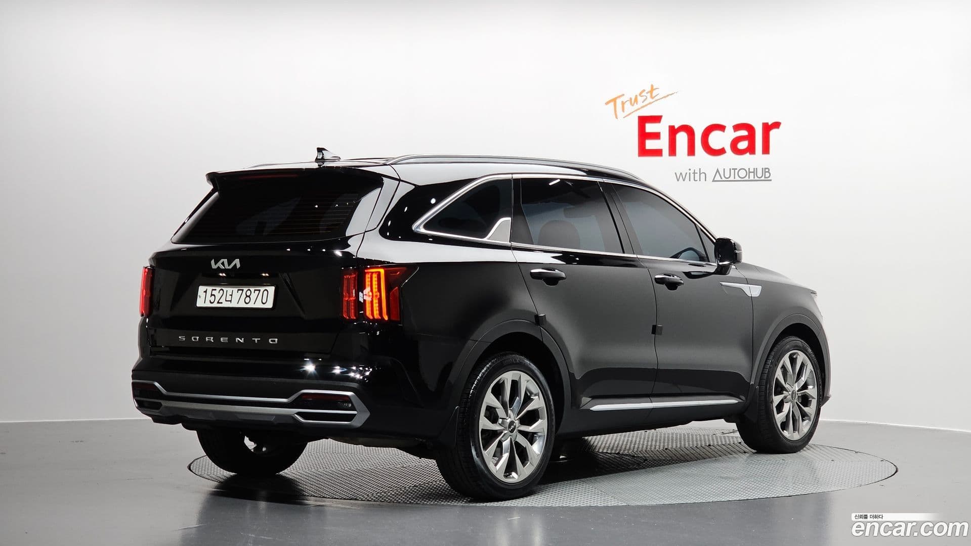 Main__Slider__Photo:Sorento Kia 2021.11-1