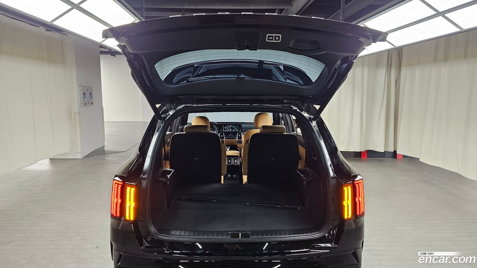 Main__Slider__Photo:Sorento Kia 2021.11-19