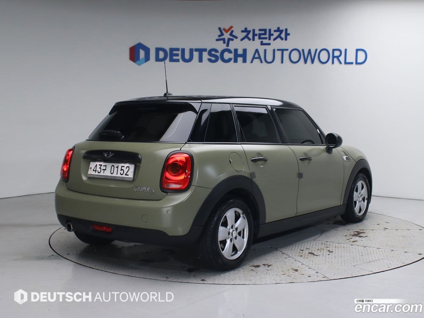 Main__Slider__Photo:Cooper Mini 2016.3-1