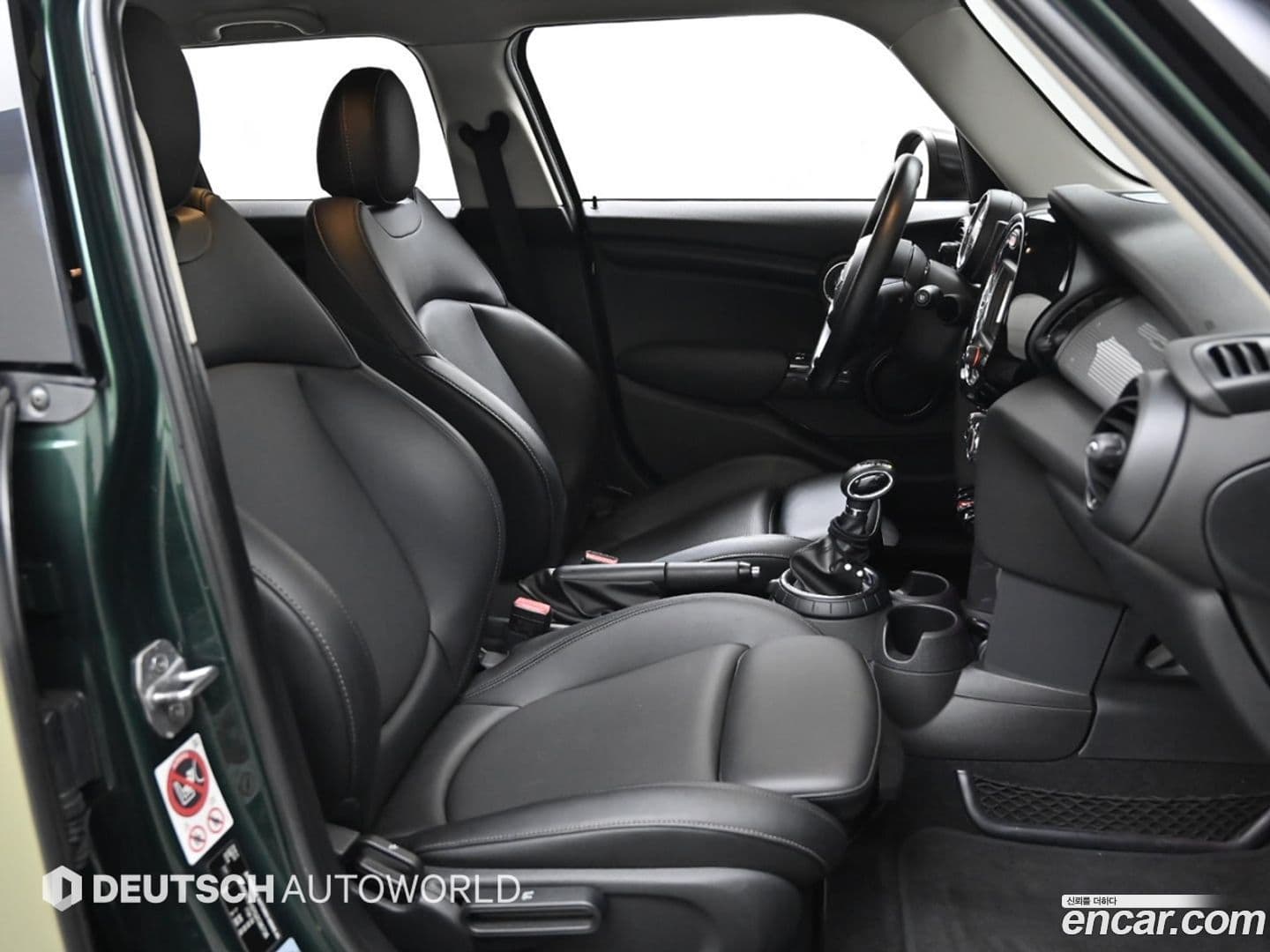 Main__Slider__Photo:Cooper Mini 2016.3-6