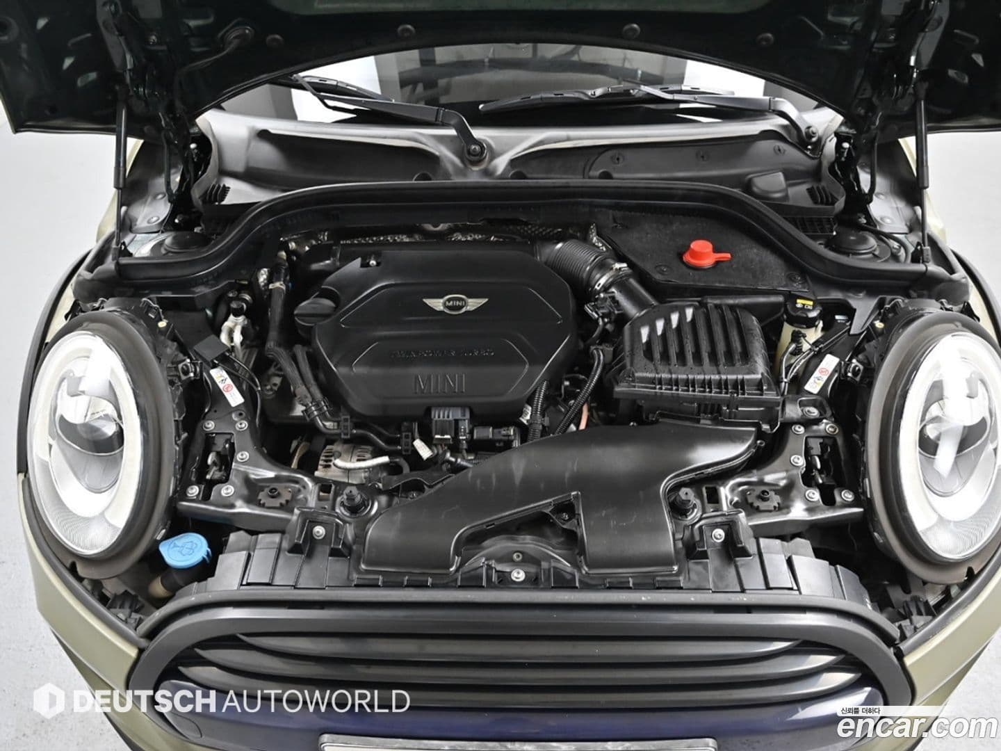 Main__Slider__Photo:Cooper Mini 2016.3-19