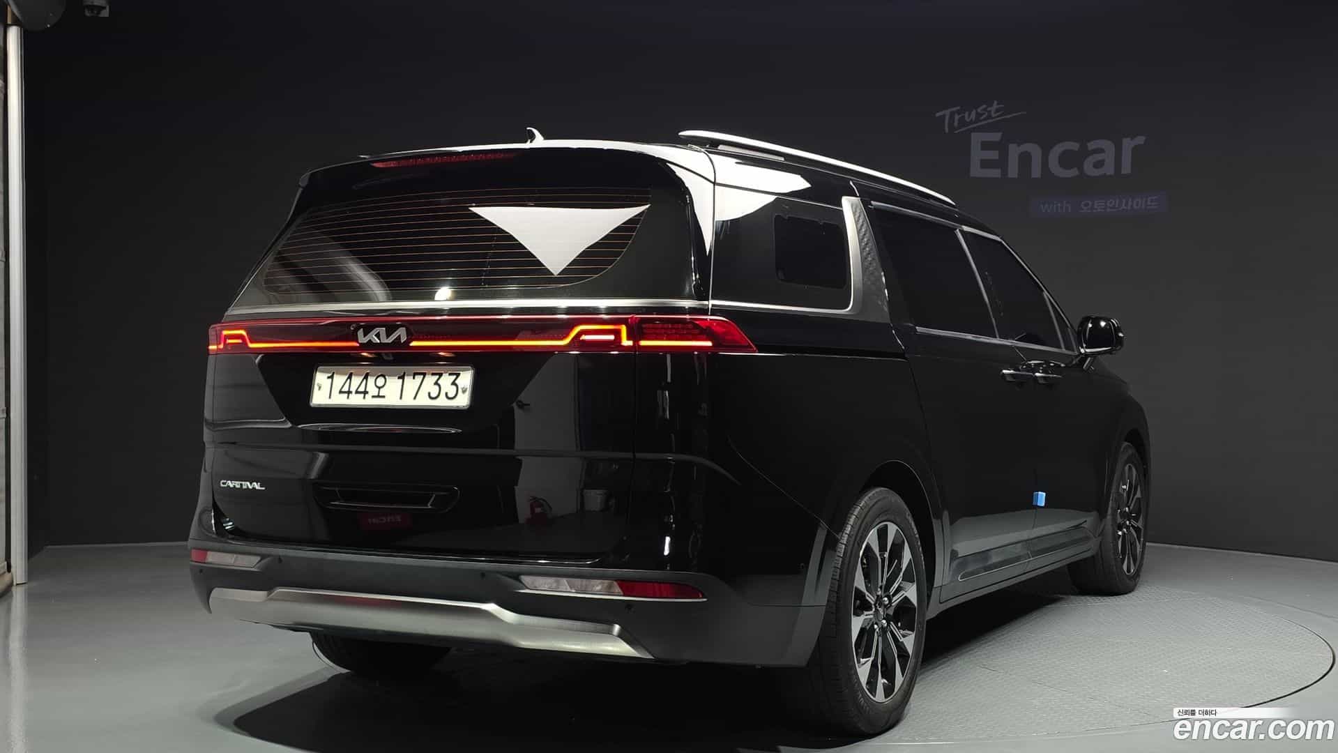 Canival Kia 2022.10-OUTER-002