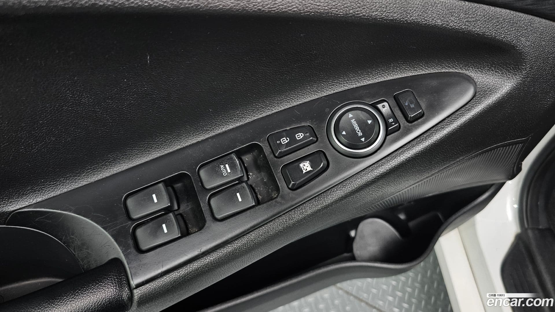 Main__Slider__Photo:Sonata Hyundai 2013.0-13