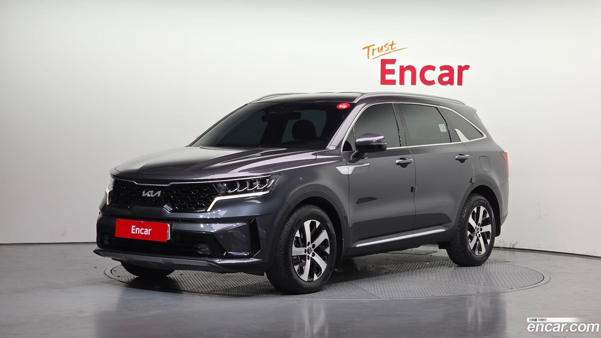 Main__Slider__Photo:Sorento Kia 2022.6-0