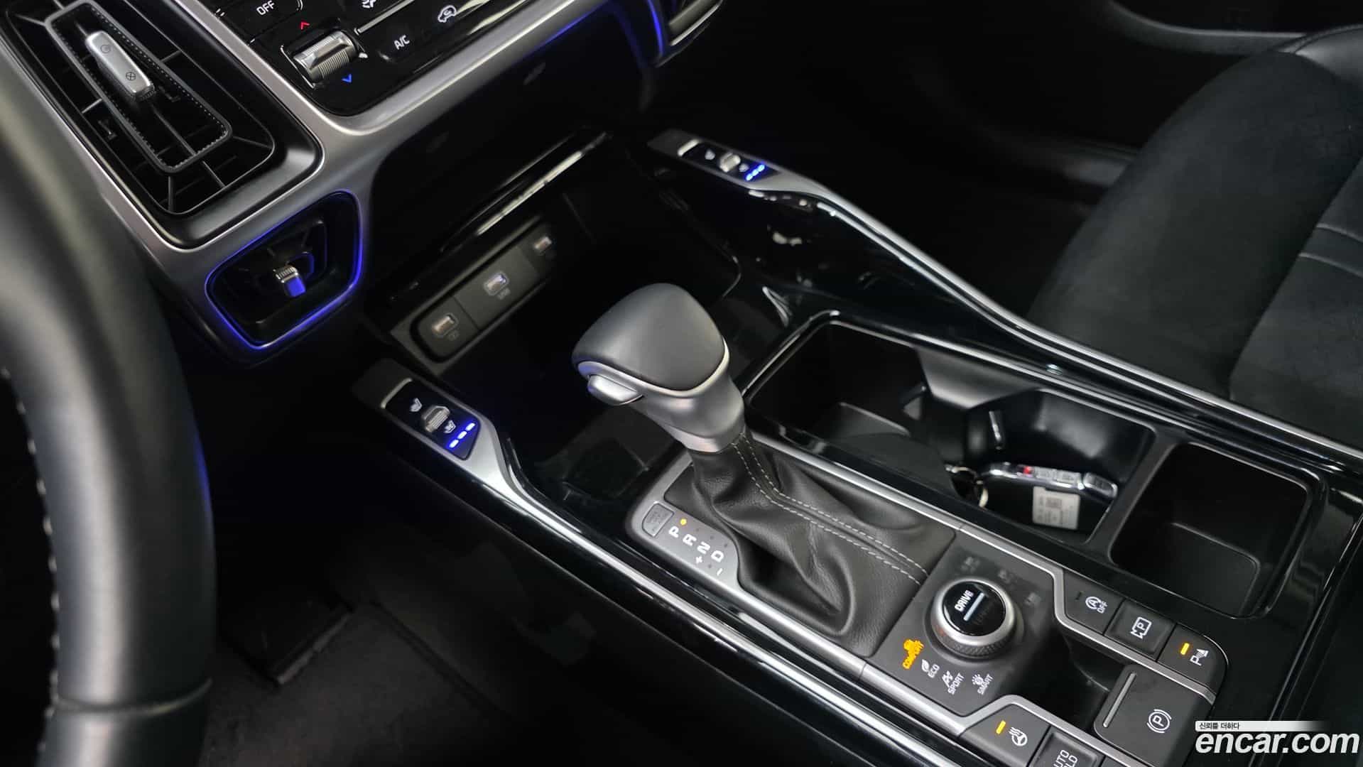 Sorento Kia 2022.6-INNER-009