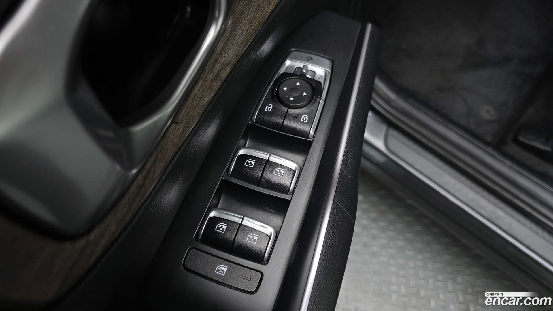 Main__Slider__Photo:Sorento Kia 2022.6-13