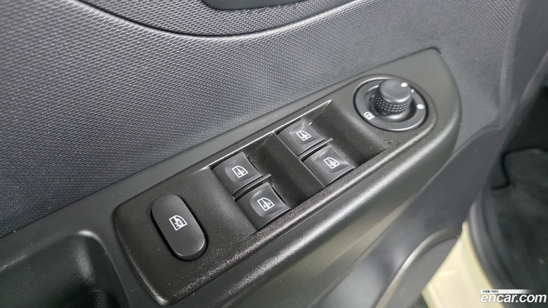 Main__Slider__Photo:QM3 Renault Korea 2015.0-11