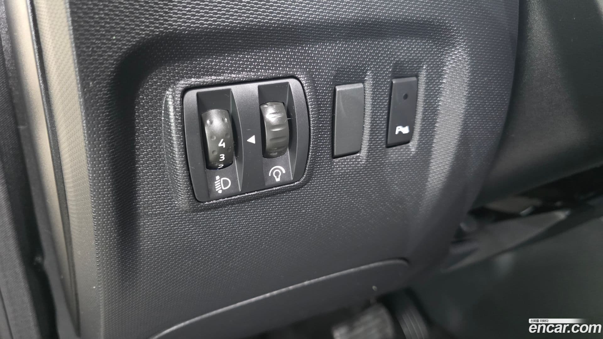 Main__Slider__Photo:QM3 Renault Korea 2015.0-12