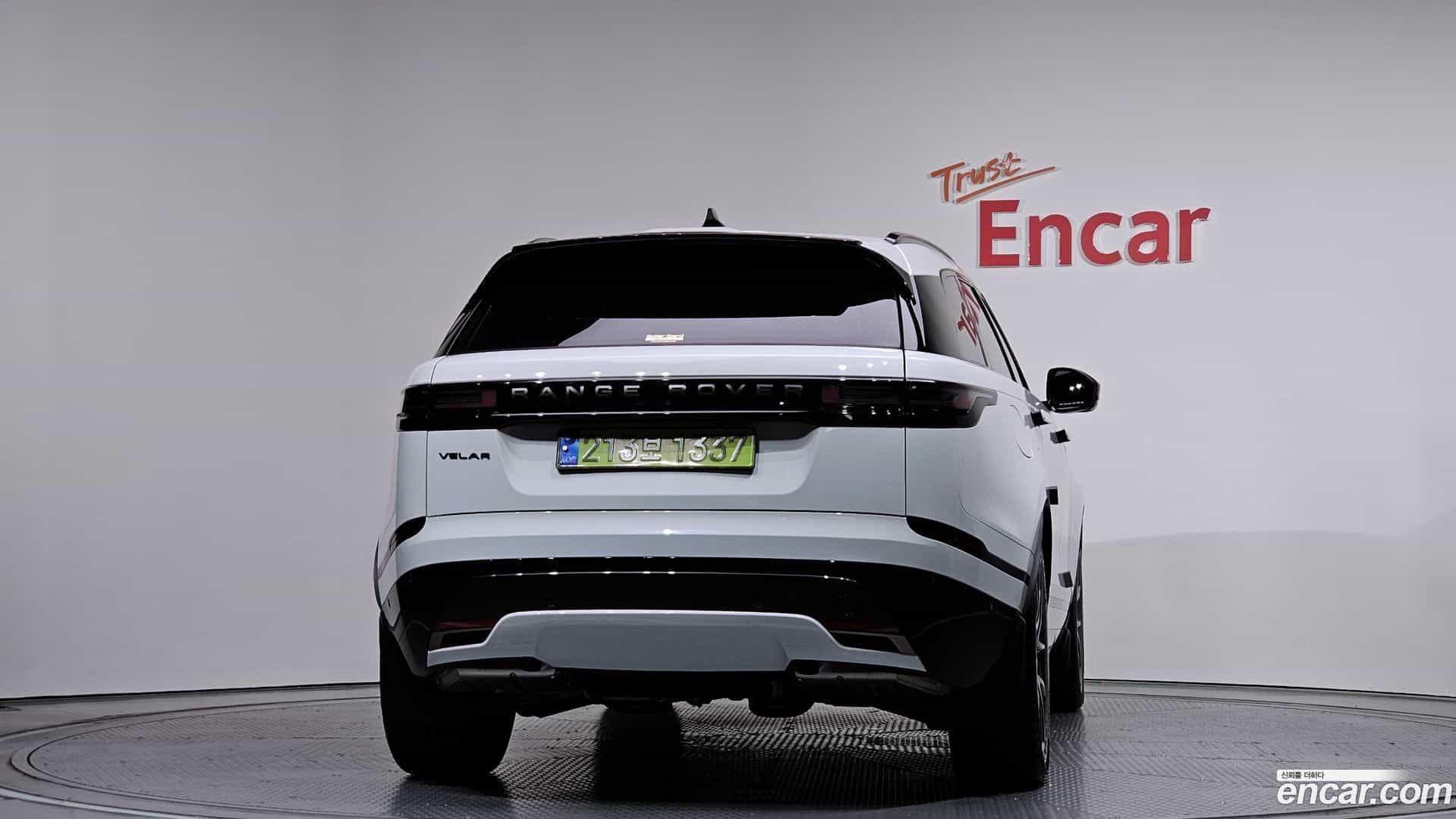 Range Rover Velar Land Rover 2024.6-OUTER-004