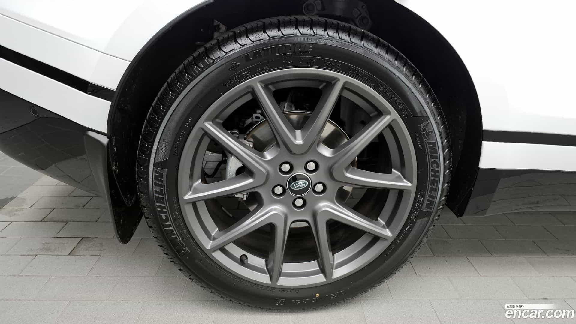 Range Rover Velar Land Rover 2024.6-OUTER-005