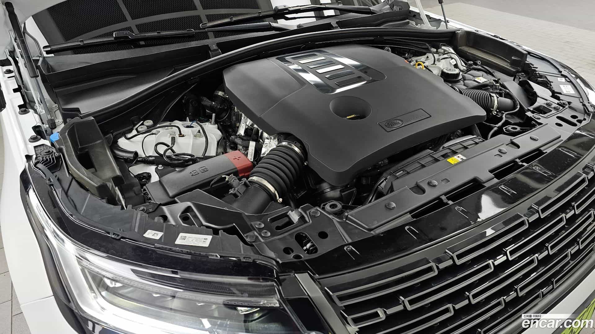 Range Rover Velar Land Rover 2024.6-INNER-006