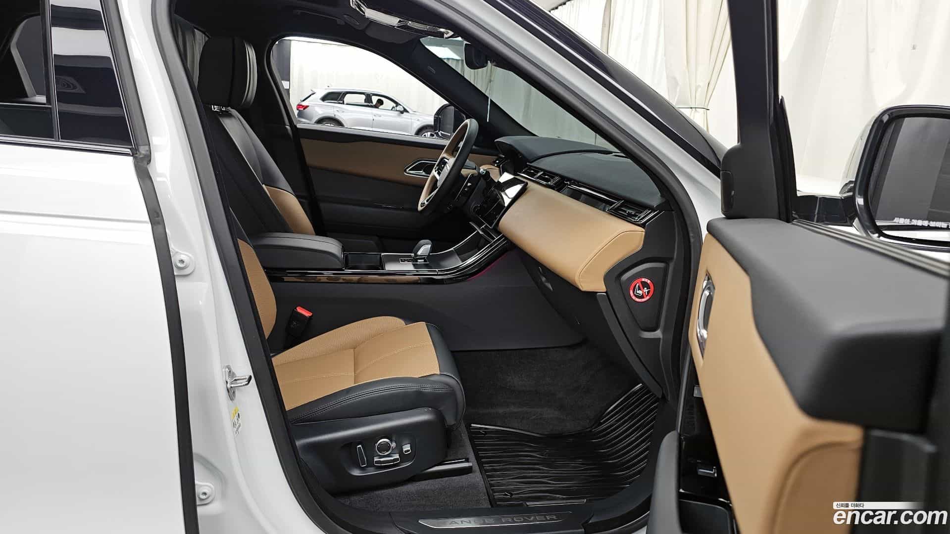 Range Rover Velar Land Rover 2024.6-OPTION-015