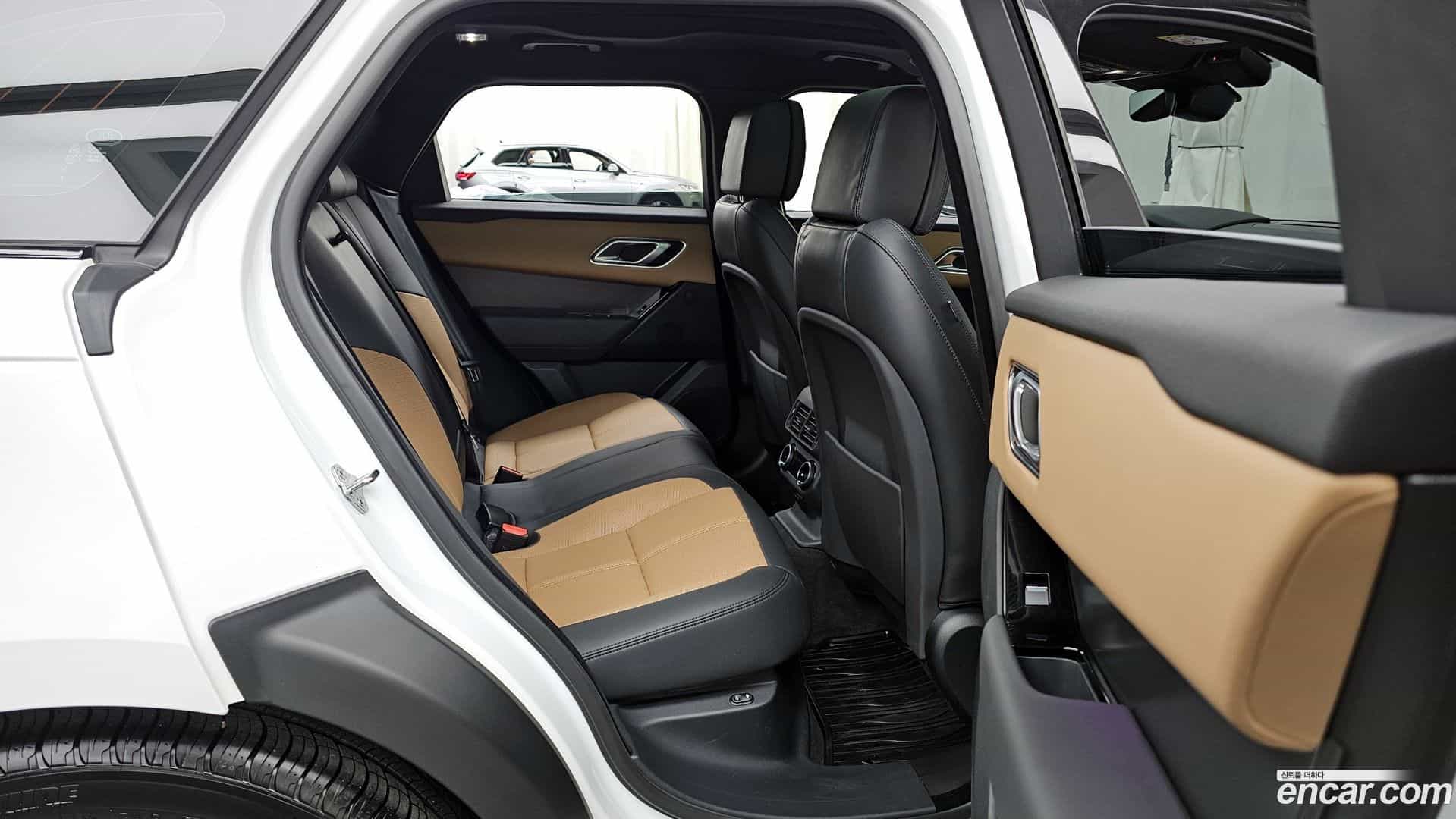 Range Rover Velar Land Rover 2024.6-OPTION-016