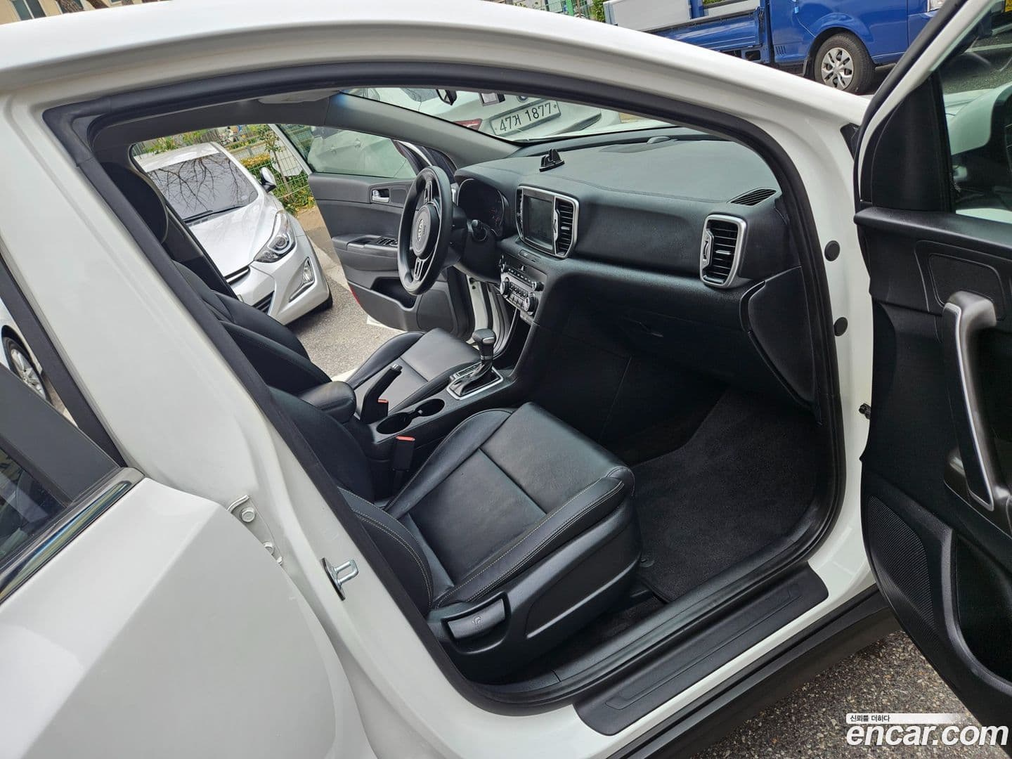 Main__Slider__Photo:Sportage Kia 2017.3-8