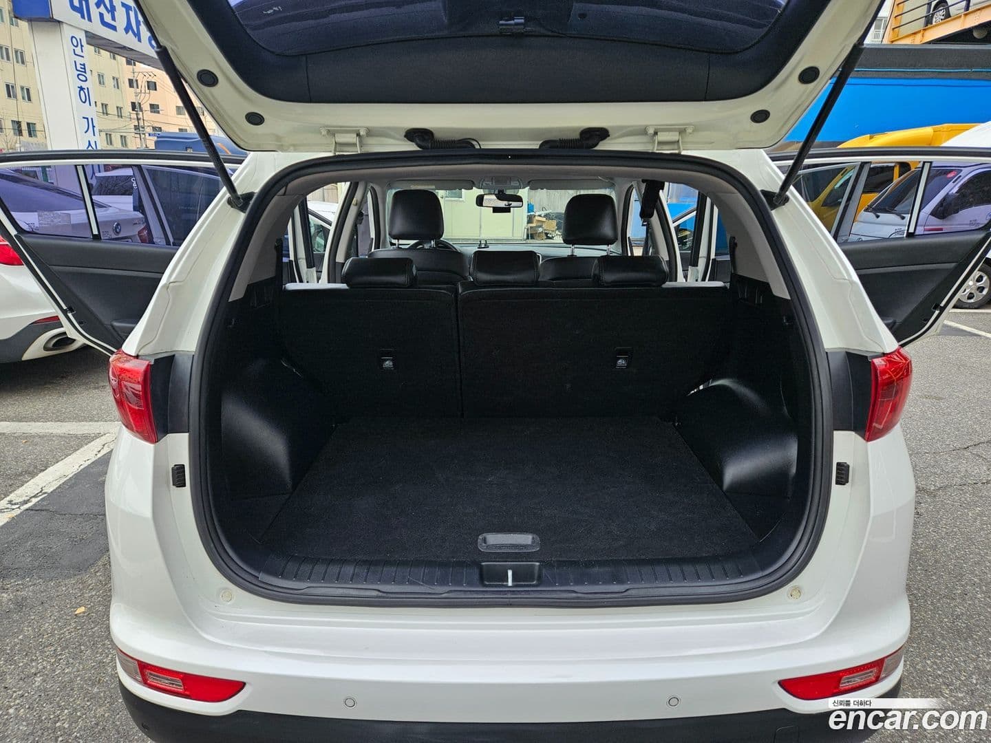 Main__Slider__Photo:Sportage Kia 2017.3-11