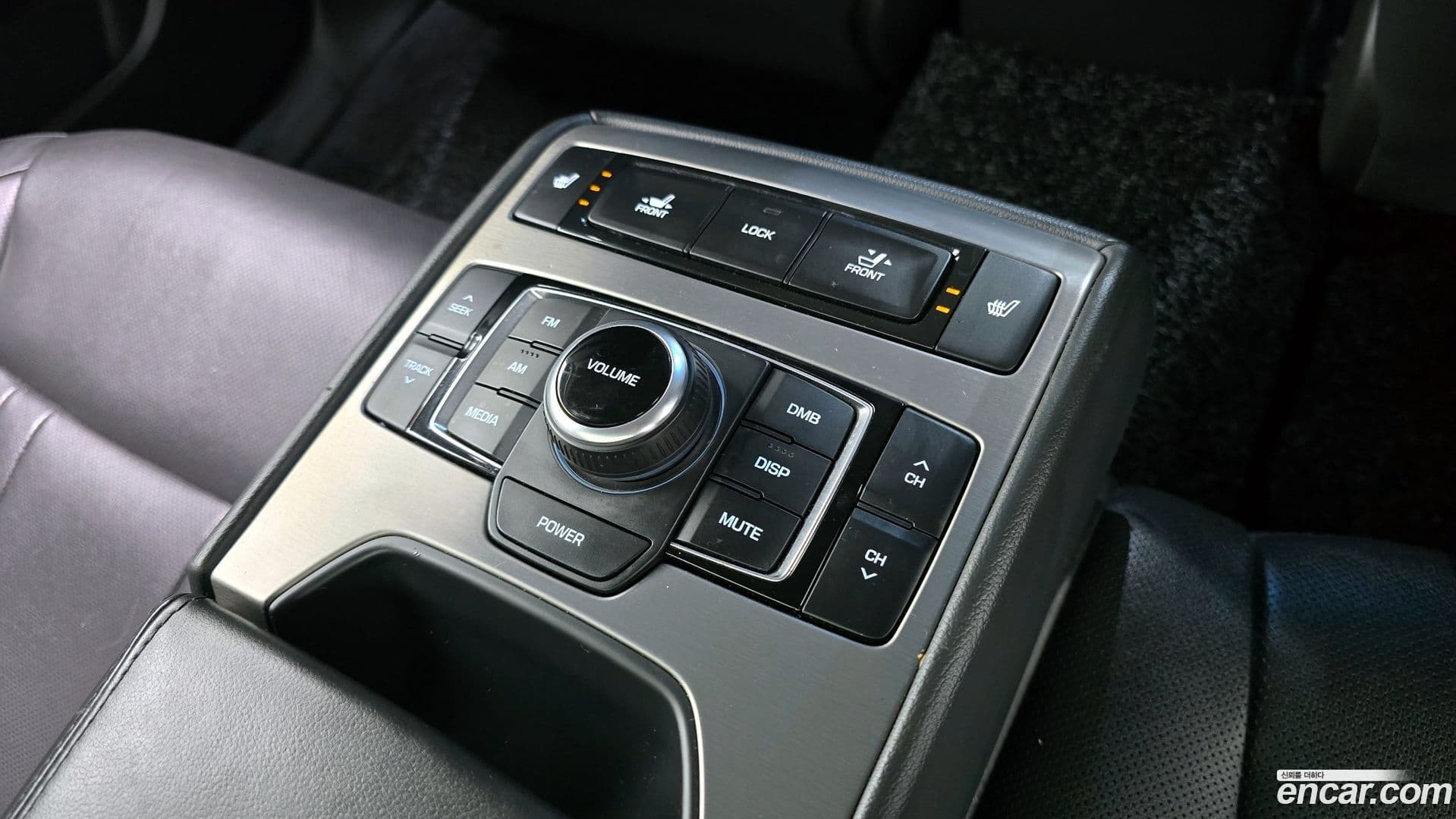 Main__Slider__Photo:Genesis Hyundai 2014.9-15