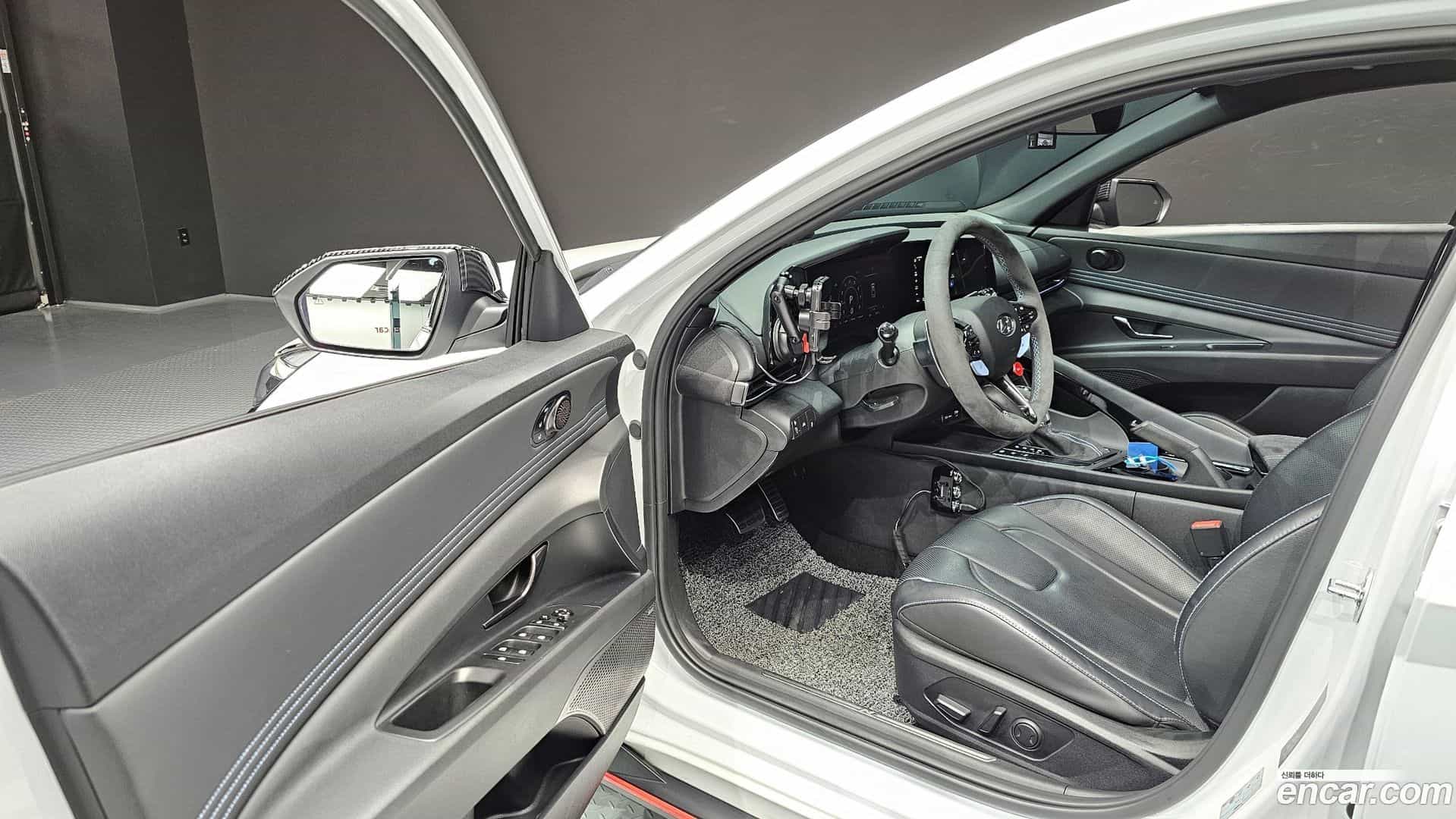 AVANTE Hyundai 2022.5-OPTION-015