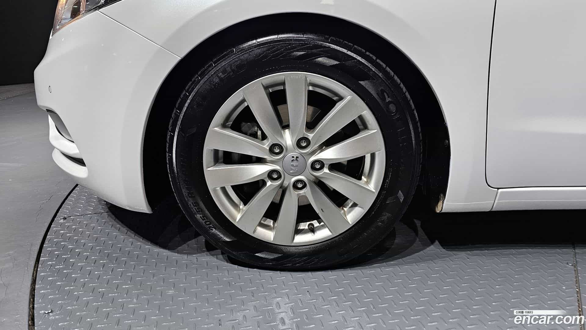 K3 Kia 2014.8-OUTER-005