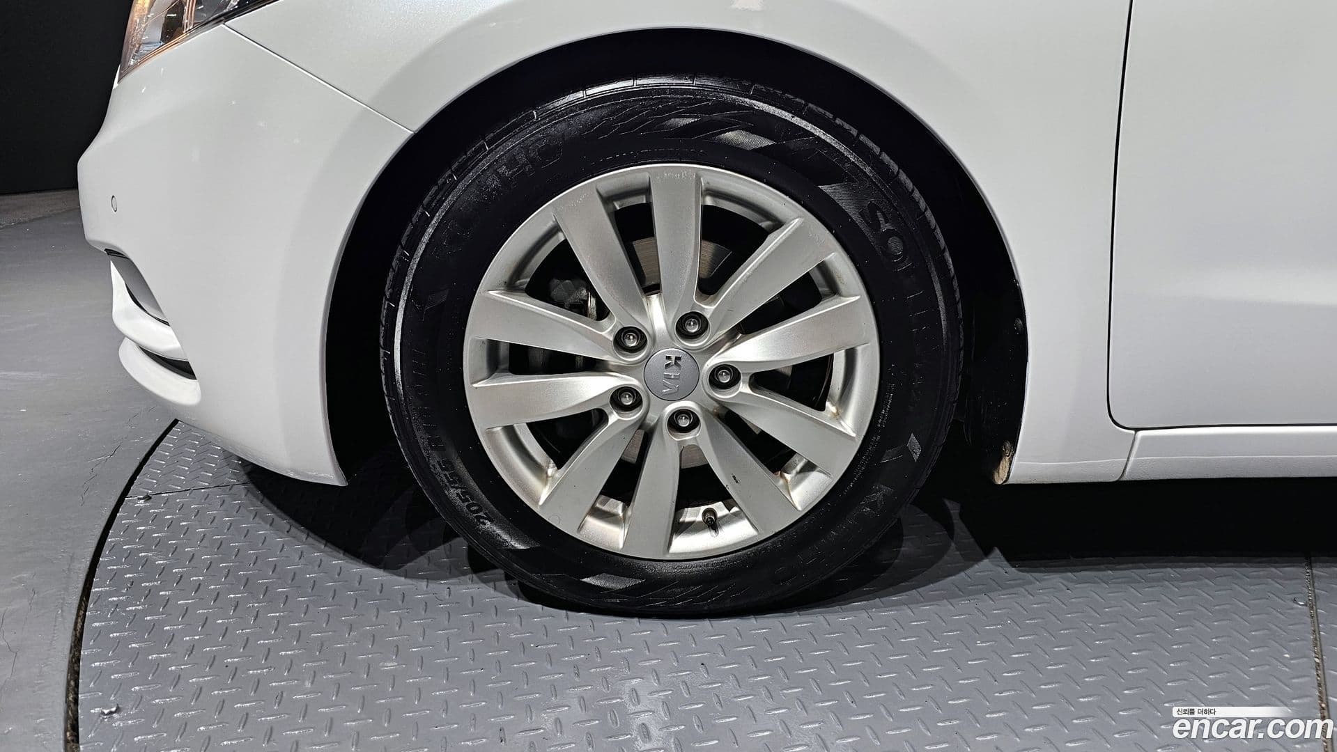 Main__Slider__Photo:K3 Kia 2014.8-4