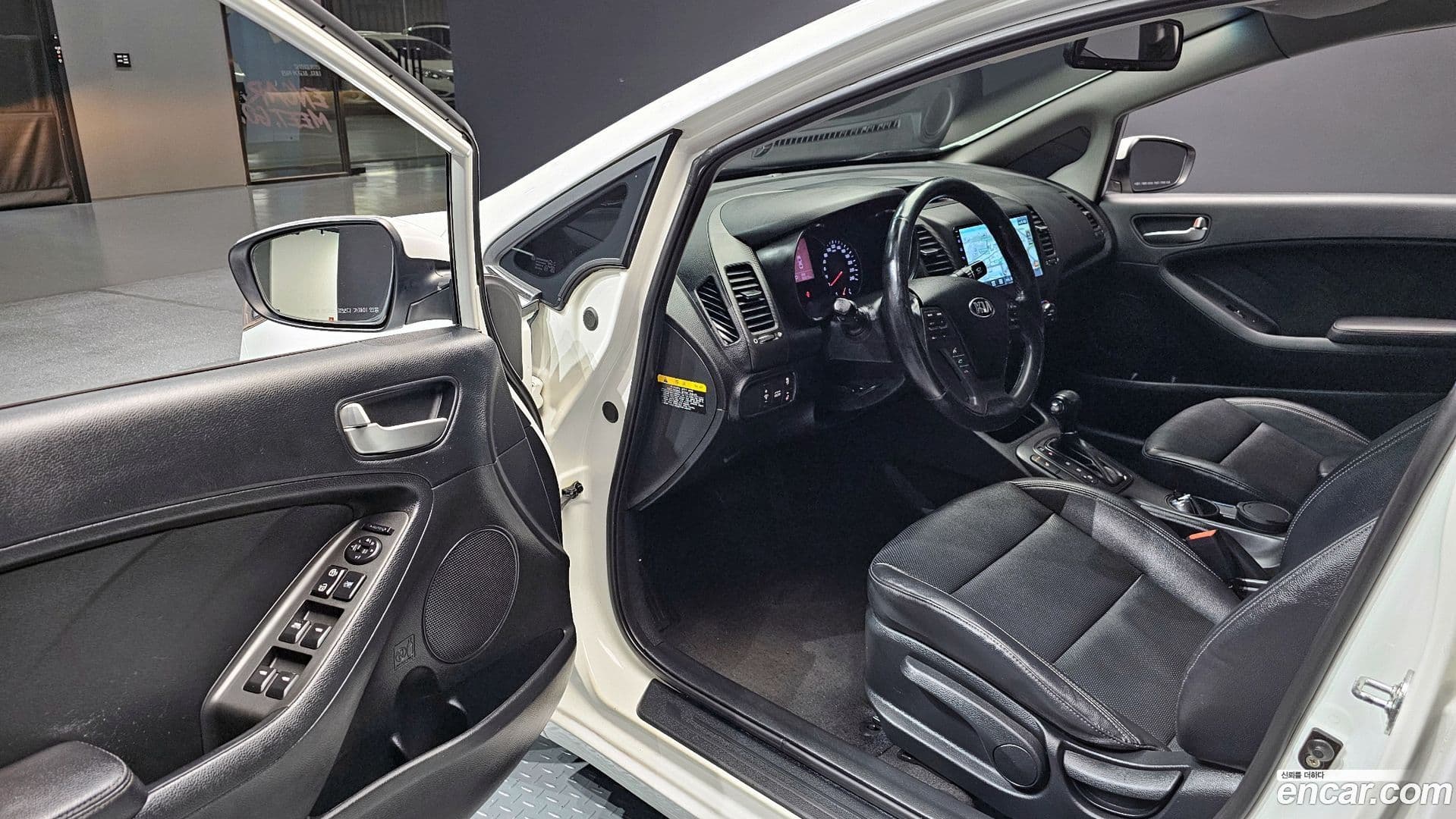 Main__Slider__Photo:K3 Kia 2014.8-10