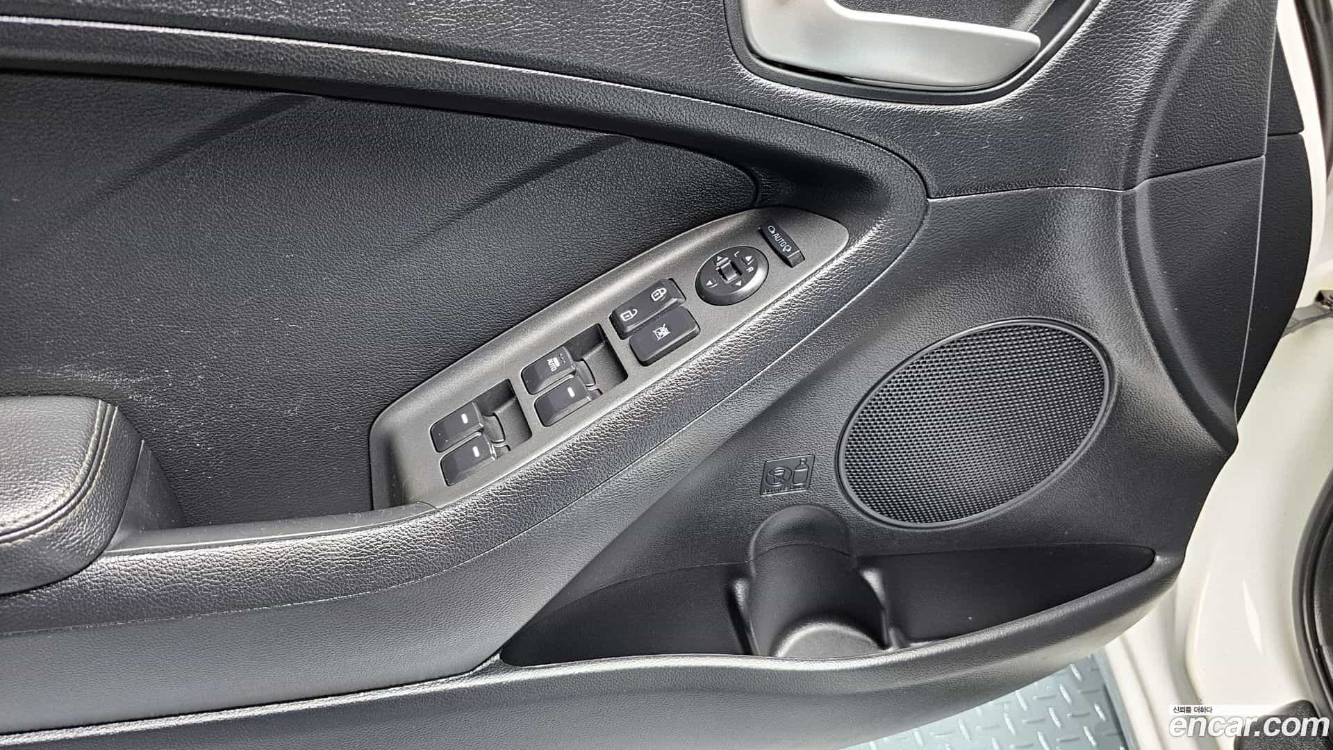 K3 Kia 2014.8-OPTION-021
