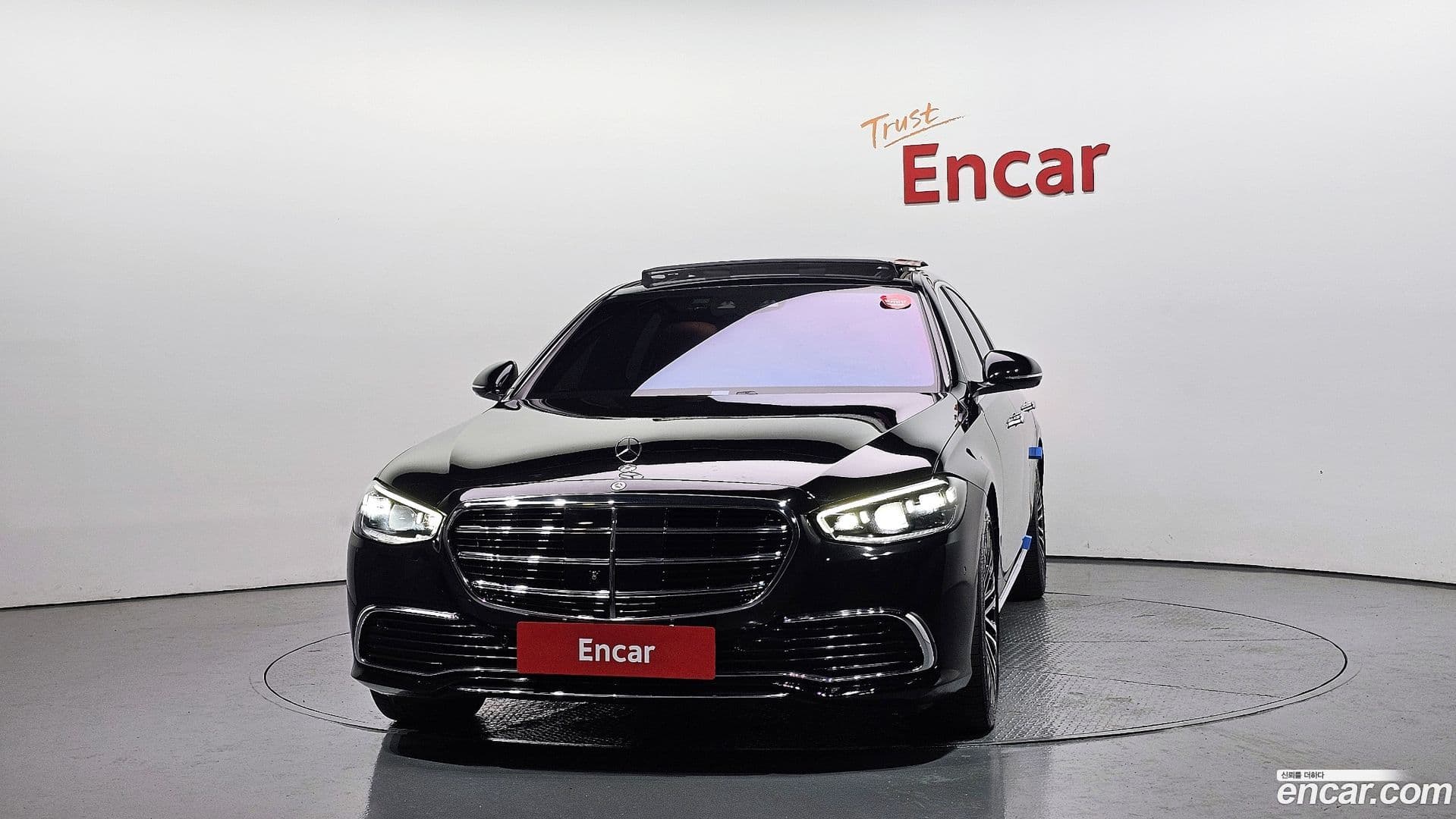 Main__Slider__Photo:S-Class Mercedes-Benz 2021.9-2