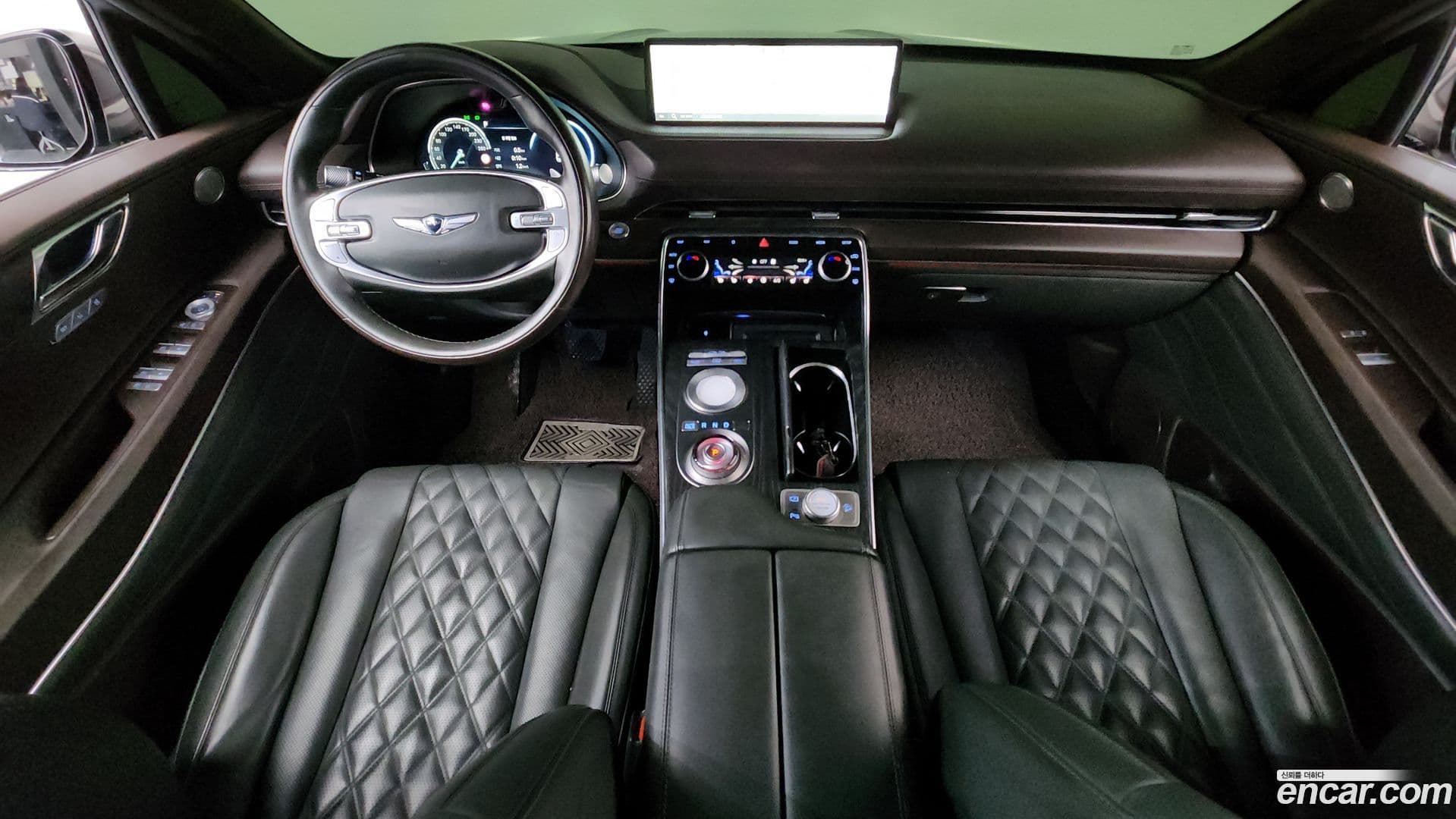 Main__Slider__Photo:GV80 Genesis 2021.11-6