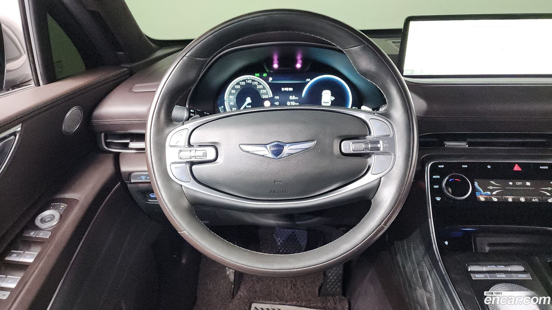 Main__Slider__Photo:GV80 Genesis 2021.11-12