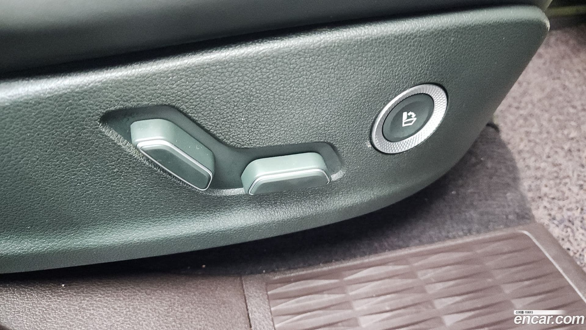 Main__Slider__Photo:GV80 Genesis 2021.11-18