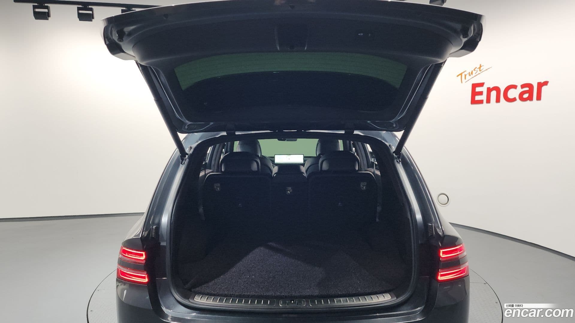 Main__Slider__Photo:GV80 Genesis 2021.11-19