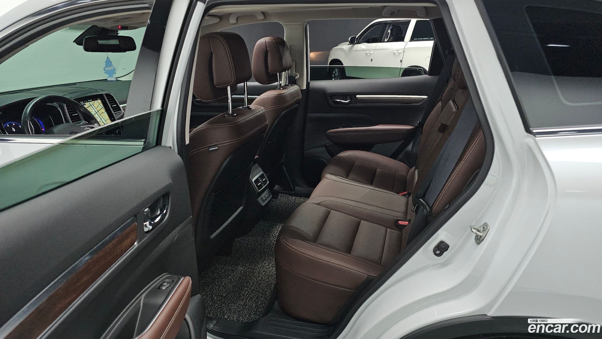 Main__Slider__Photo:QM6 Renault Korea 2019.8-11