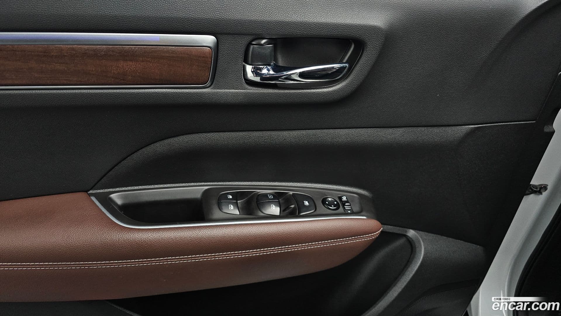 Main__Slider__Photo:QM6 Renault Korea 2019.8-16