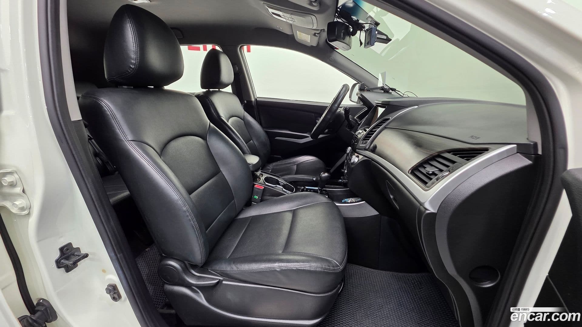Main__Slider__Photo:KORANDO KG_Mobility_Ssangyong 2014.11-9