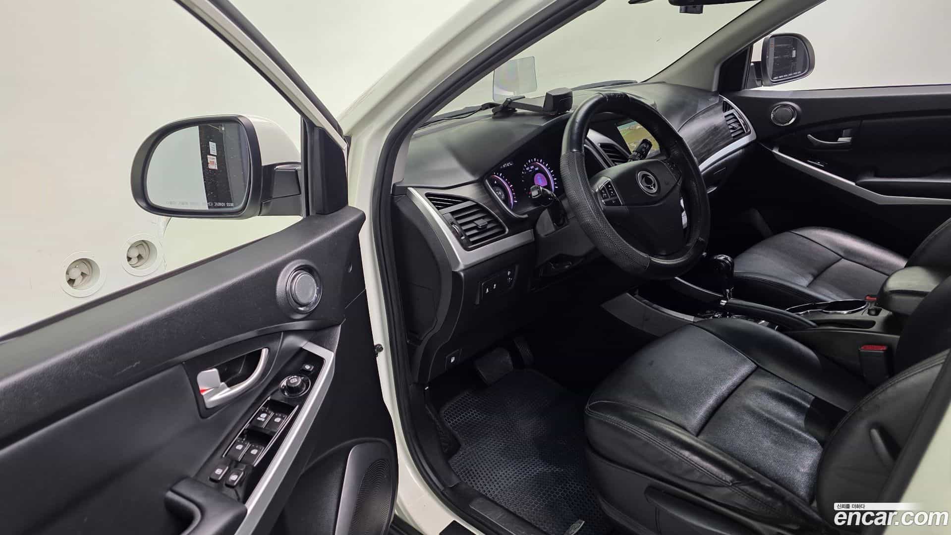 KORANDO KG_Mobility_Ssangyong 2014.11-OPTION-015