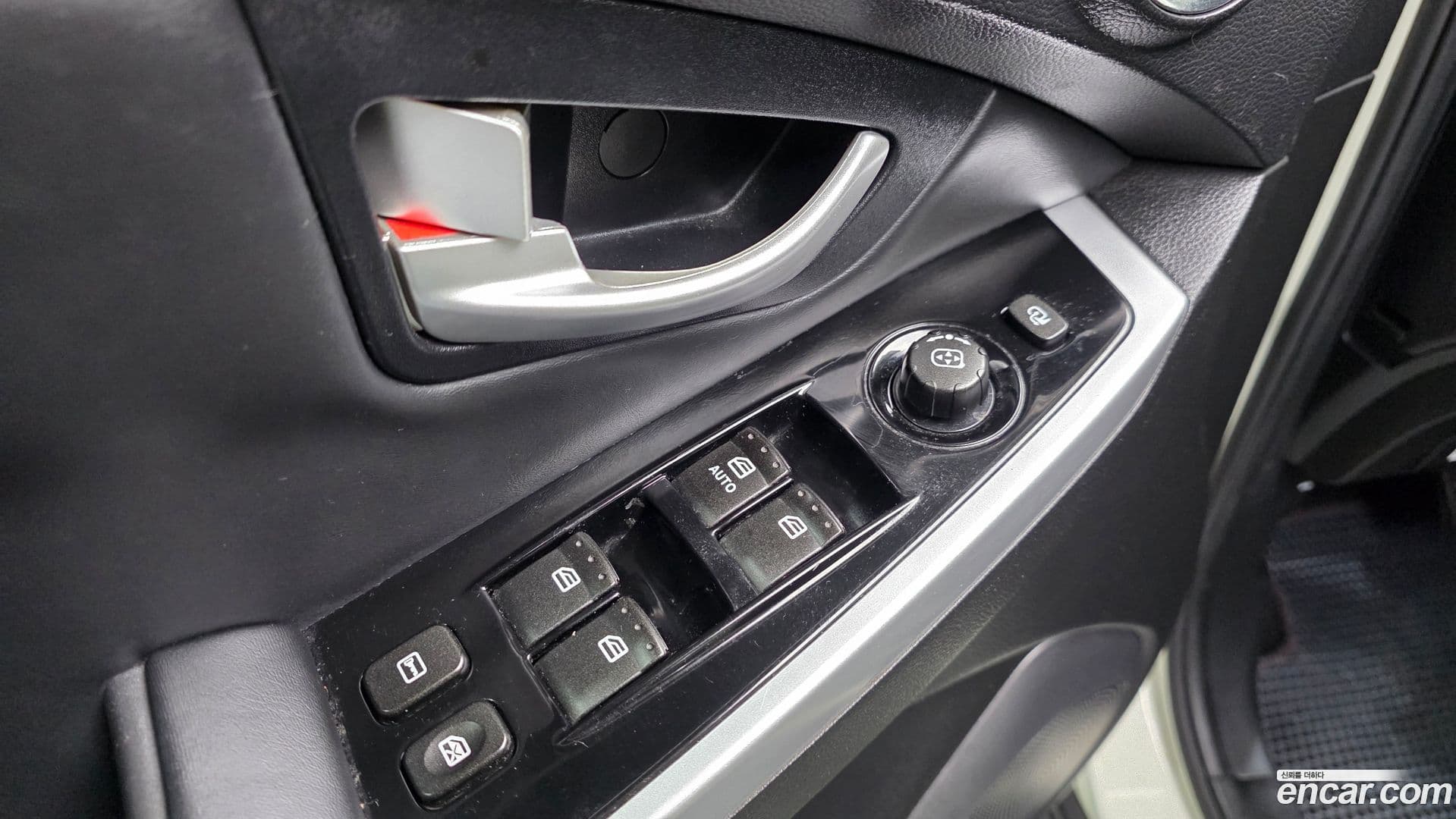 Main__Slider__Photo:KORANDO KG_Mobility_Ssangyong 2014.11-11