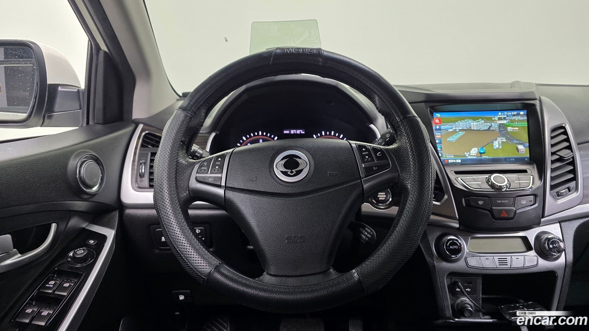 Main__Slider__Photo:KORANDO KG_Mobility_Ssangyong 2014.11-13