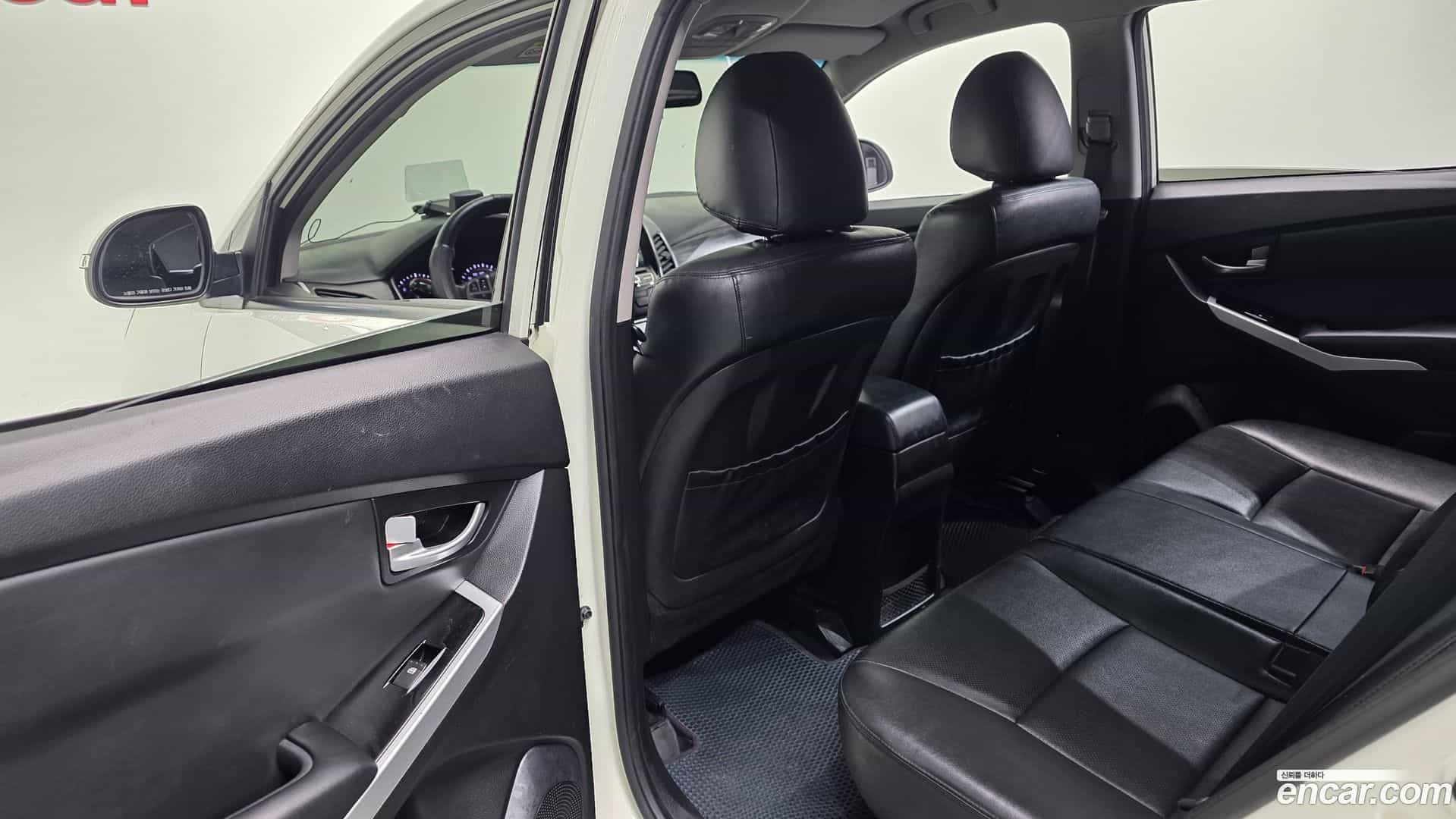 KORANDO KG_Mobility_Ssangyong 2014.11-OPTION-022