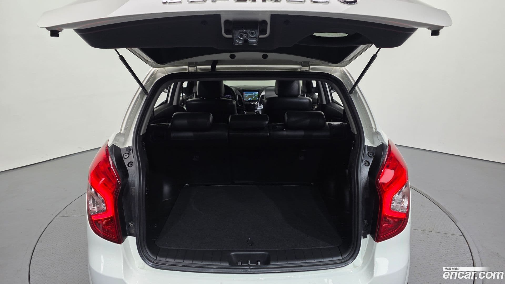 Main__Slider__Photo:KORANDO KG_Mobility_Ssangyong 2014.11-19