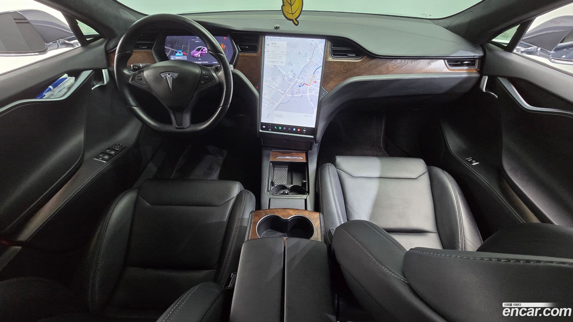 Main__Slider__Photo:Model S Tesla 2019.2-6