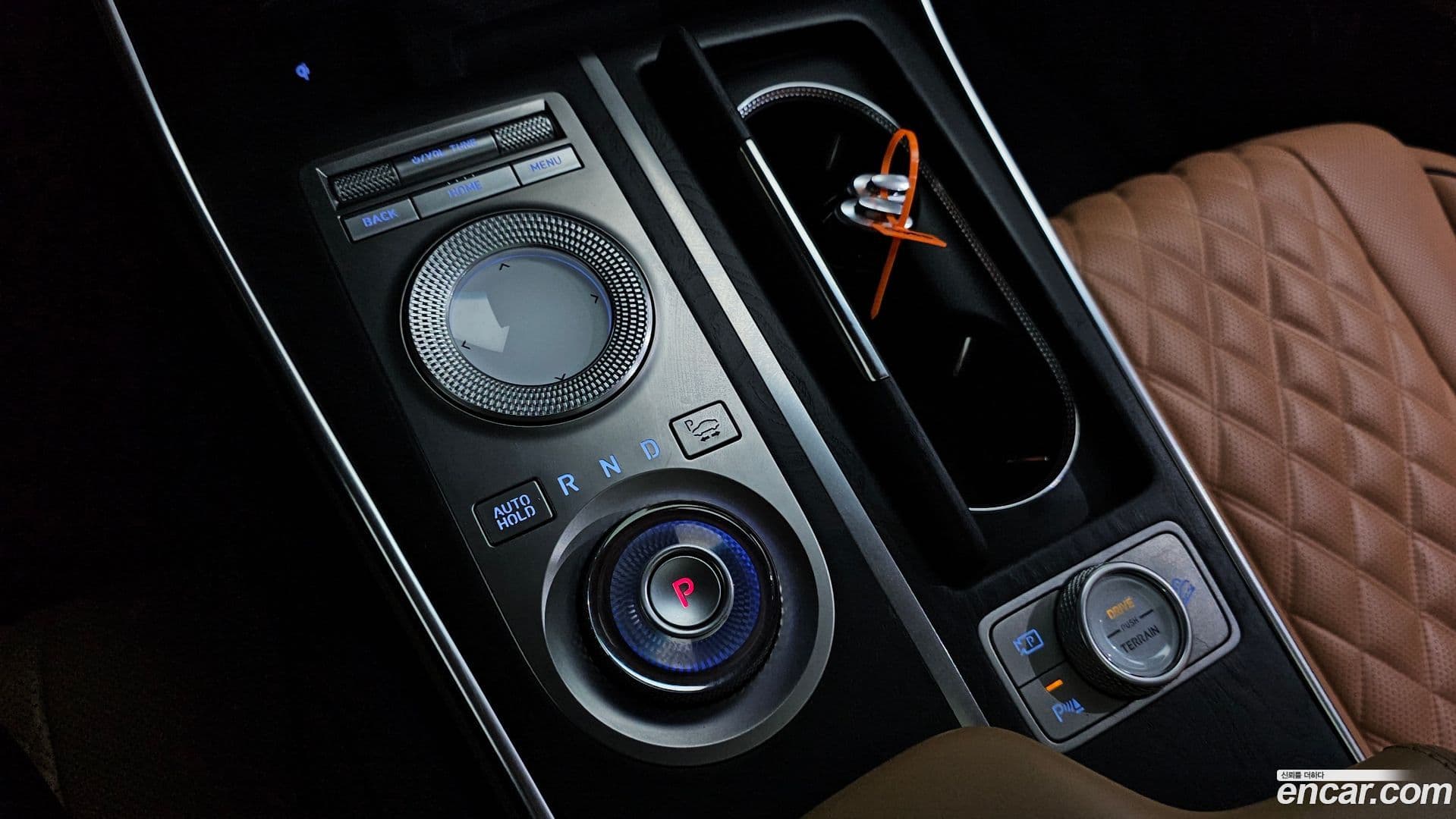 Main__Slider__Photo:GV80 Genesis 2020.5-8