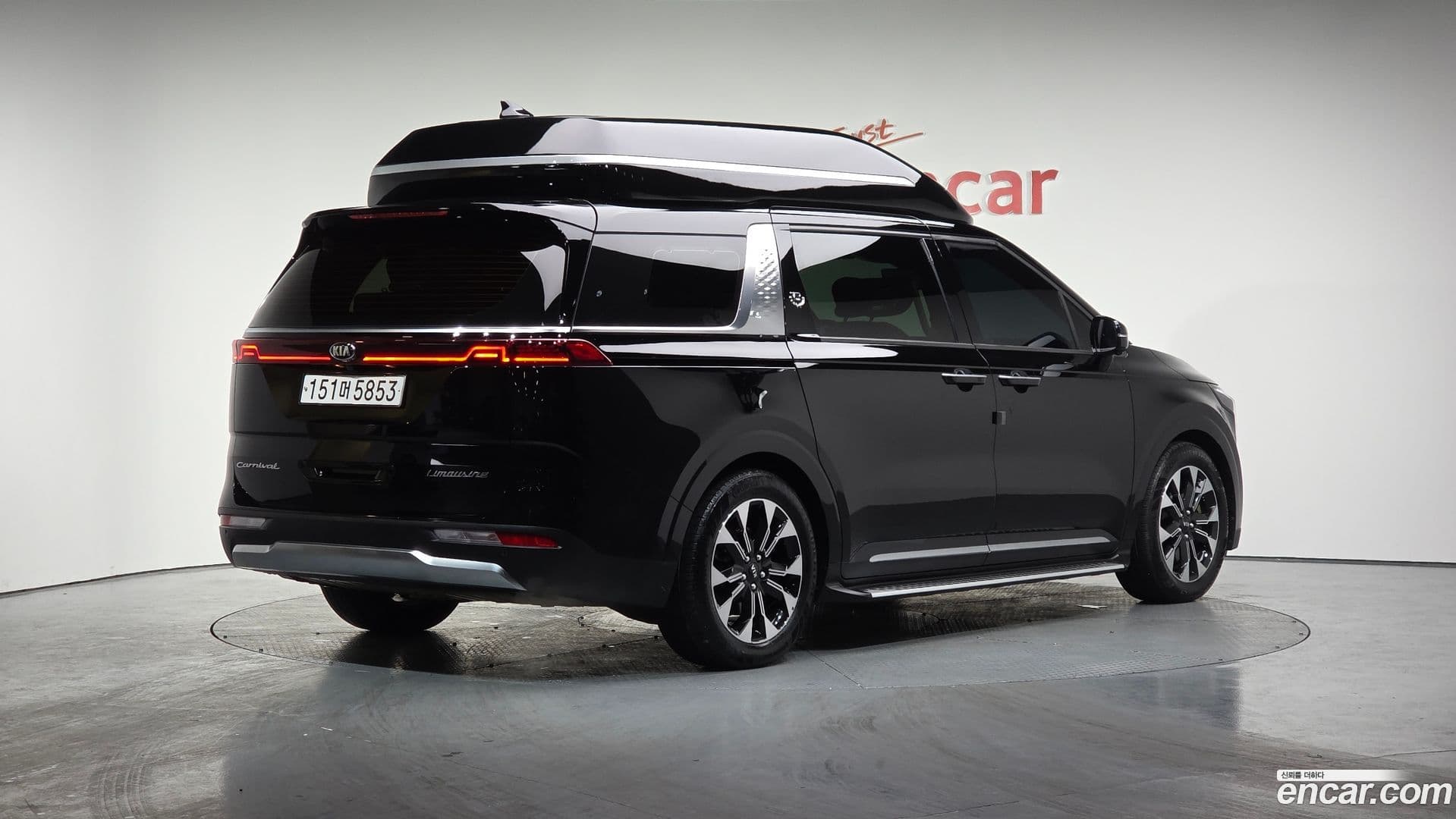 Main__Slider__Photo:Canival Kia 2021.3-1