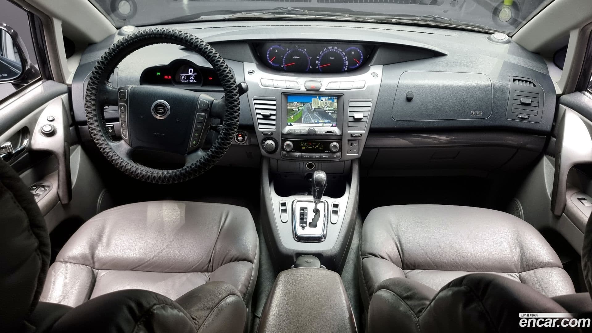 Main__Slider__Photo:KORANDO KG Mobility 2014.2-6