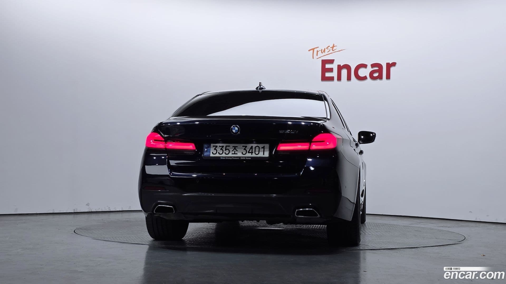 Main__Slider__Photo:5-Series BMW 2021.4-3