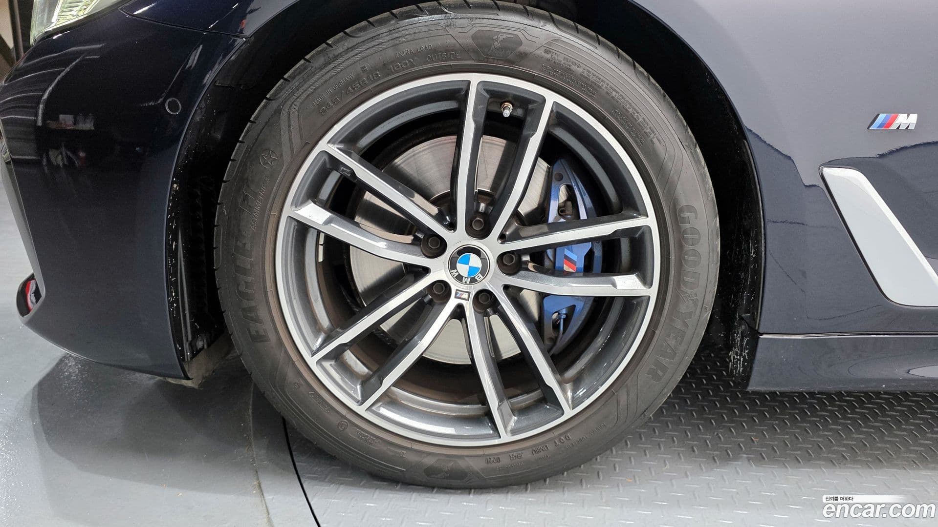 Main__Slider__Photo:5-Series BMW 2021.4-4