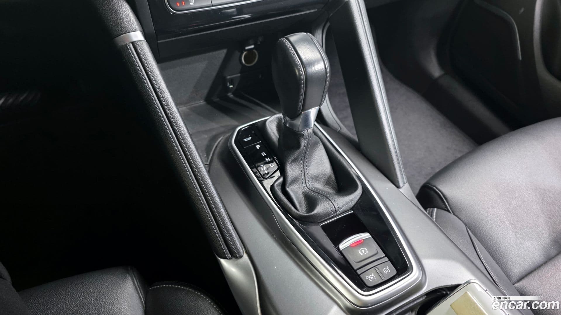 Main__Slider__Photo:QM6 Renault Korea 2022.6-8