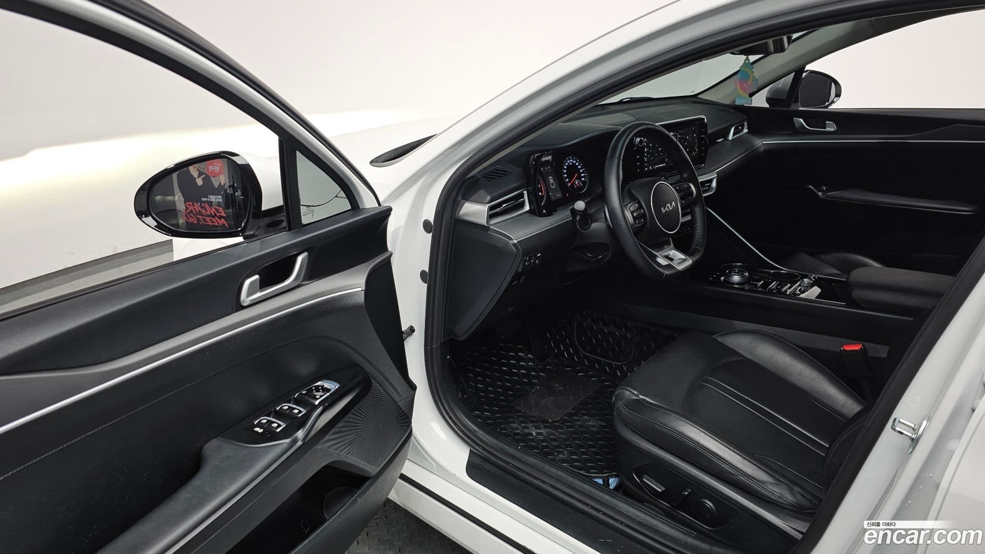 Main__Slider__Photo:K5 Kia 2023.6-10