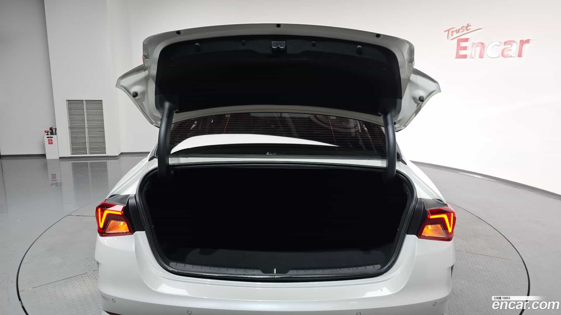 K5 Kia 2023.6-OPTION-024