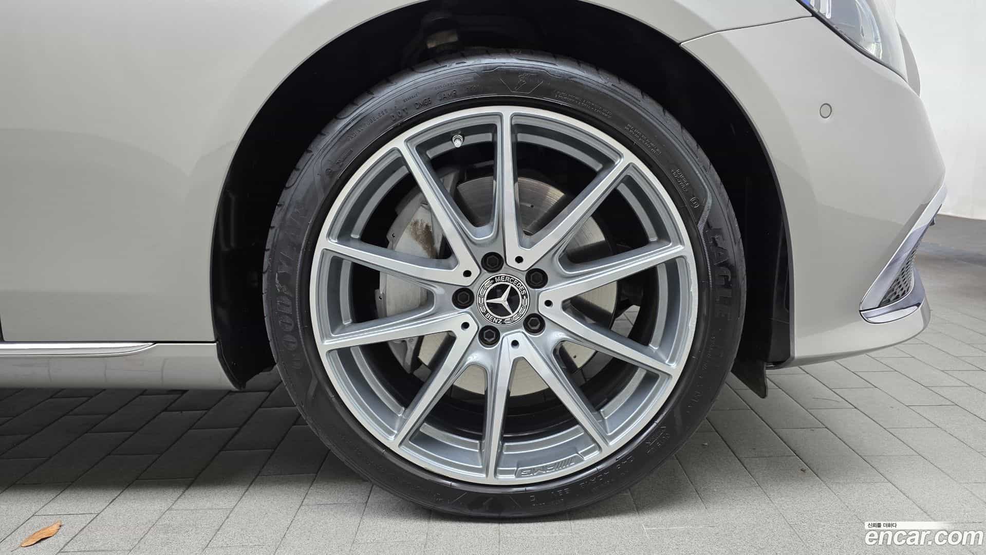 E-Class Mercedes-Benz 2022.2-OUTER-005